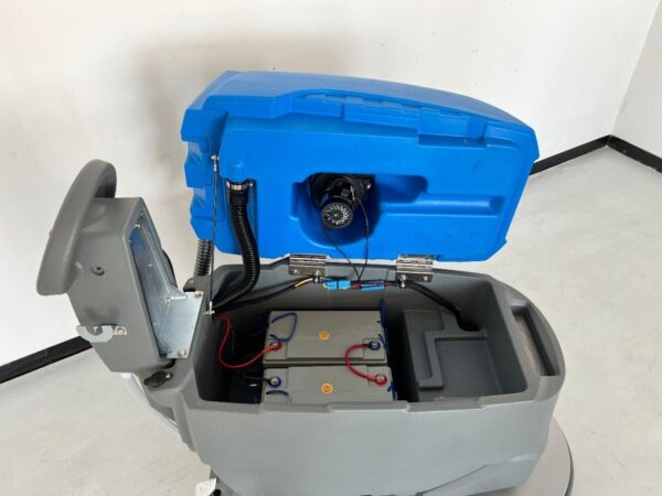 Поломоечная машина аккумуляторная SV-530