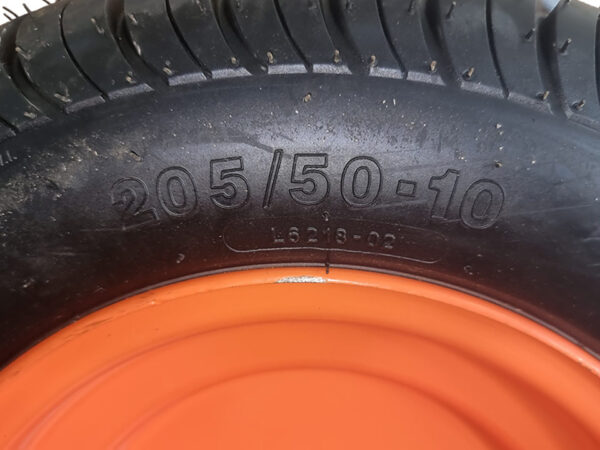 Колесо в сборе 205/50-10 повышенной проходимости (покрышка, камера, диск)