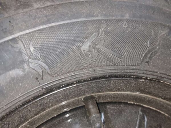 Колесо в сборе 4.50-12 повышенной грузоподъемности (покрышка, камера, диск)