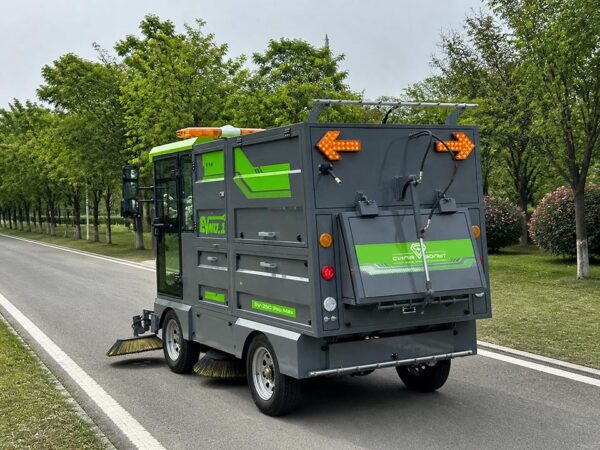 Подметально-уборочная вакуумная машина SV-25G Pro Max